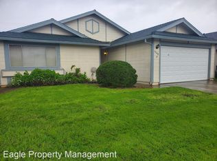 7648 Harmony Oaks Way, Sacramento, CA 95828