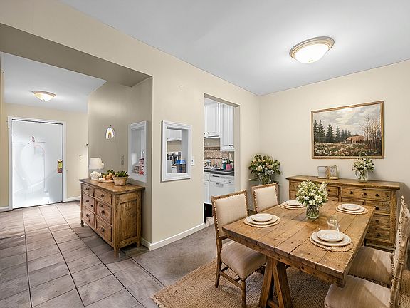 3rd image of 1850 Tall Oaks Dr Unit 1208