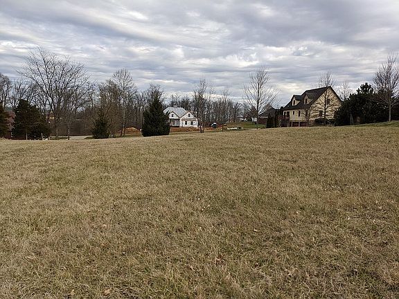 5th image of 109 Saint Patrick Ct