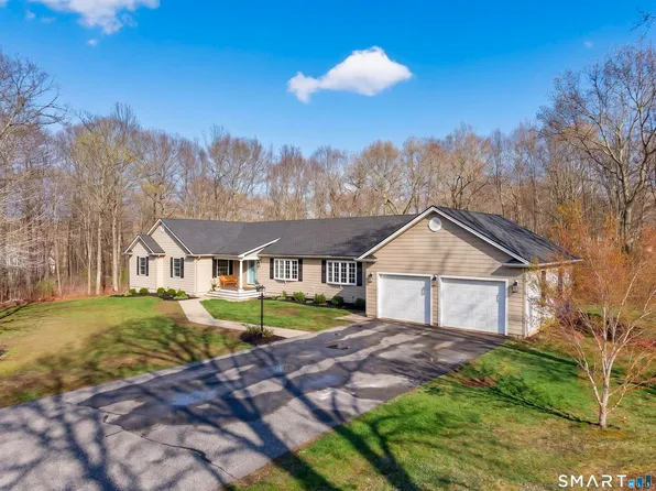 22 August Meadows, Ledyard, CT 06339