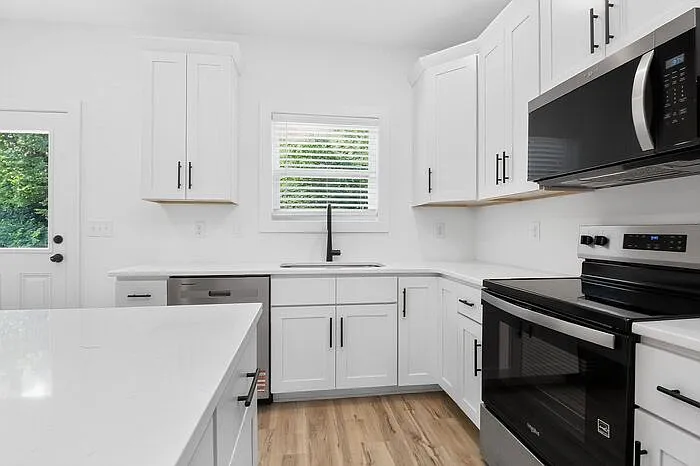 308 E Talleyrand Ave — Photo 11
