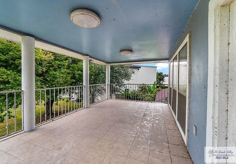136 W Ruben M Torres Blvd — Photo 36