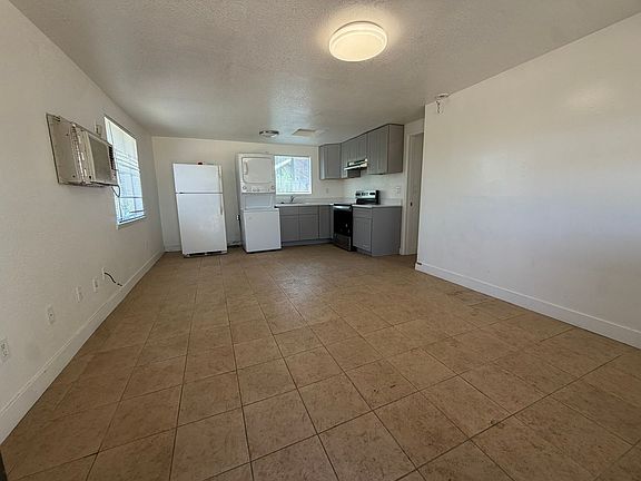 3rd image of 5801 Wallace Ave APT 2