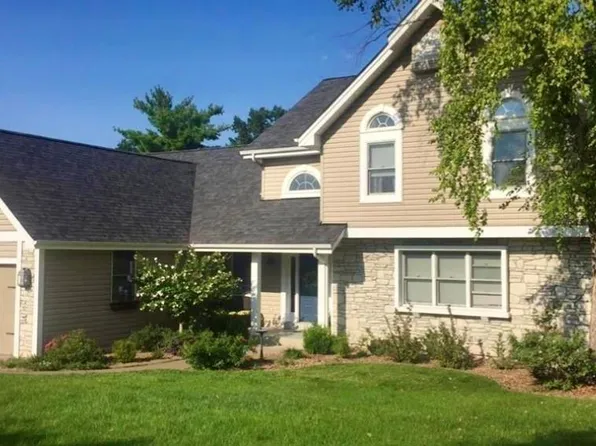 34 Ravens Pointe Lake, Lake Saint Louis, MO 63367