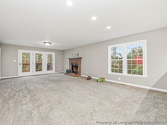 4th image of 3406 Hawthorne St