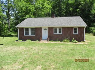 1251 Gaston Rd, Skippers, VA 23879