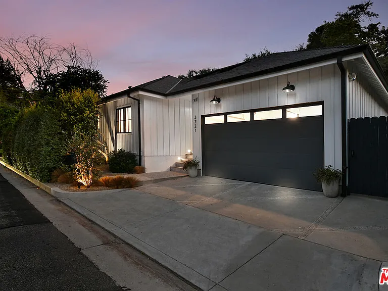 3721 Woodcliff Rd — Photo 3