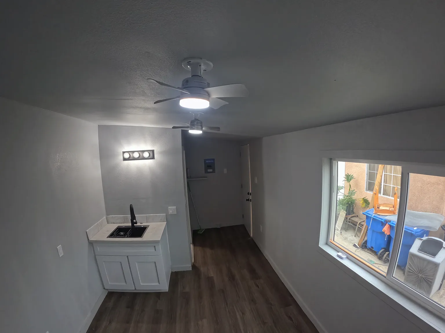 4 bed, 1632 sqft, $1,200 — Photo 1