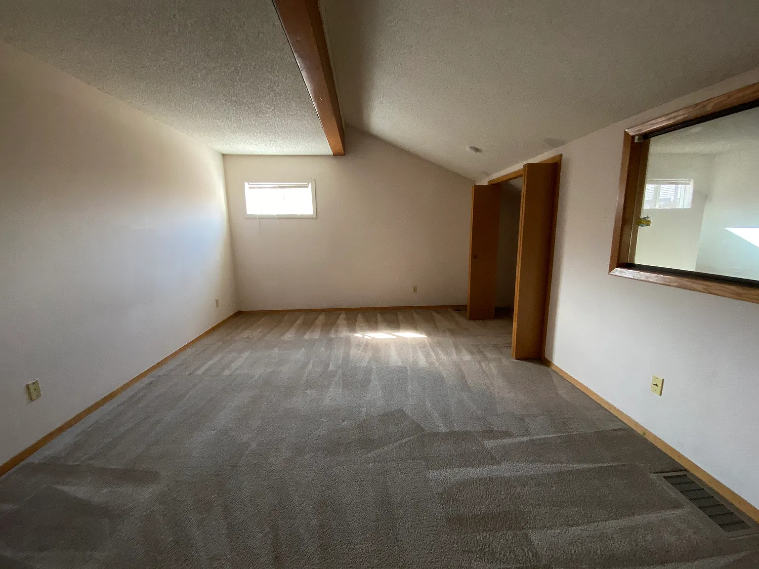 2805 Sundown Ln — Photo 2