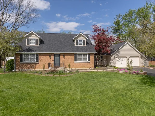 6889 Jonetta St, Dayton, OH 45424