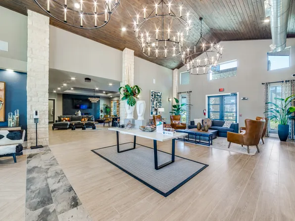 Westpointe Oaks Apartments