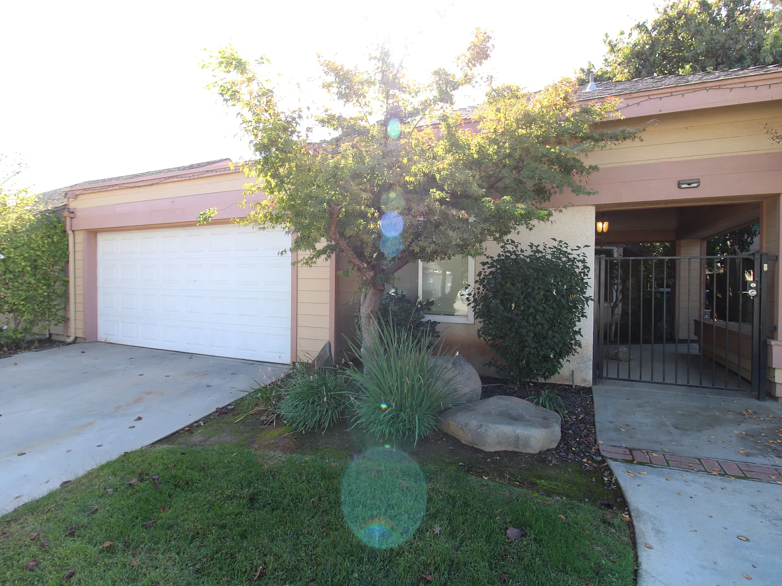 3 bed, 1747 sqft, $2,350 — Photo 1