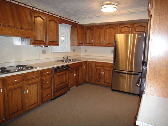 2nd image of 2329 Ridgewood Dr
