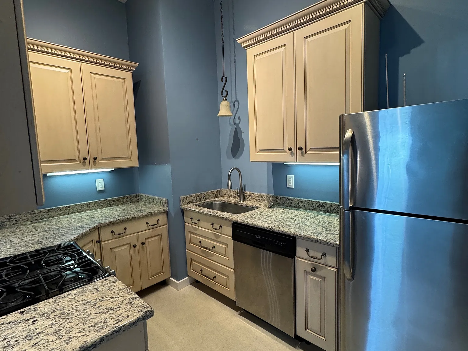 125 Forest Ave — Photo 3