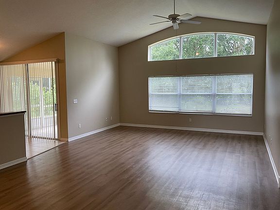5th image of 1121 Hartbourne Ln