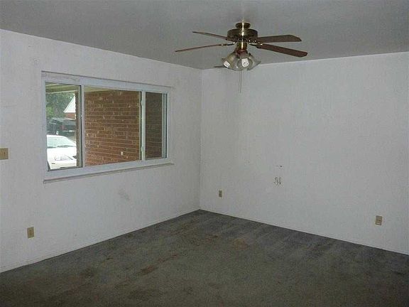 2nd image of 639 Georgia Dr
