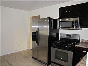 5th image of 792 Crowden Dr