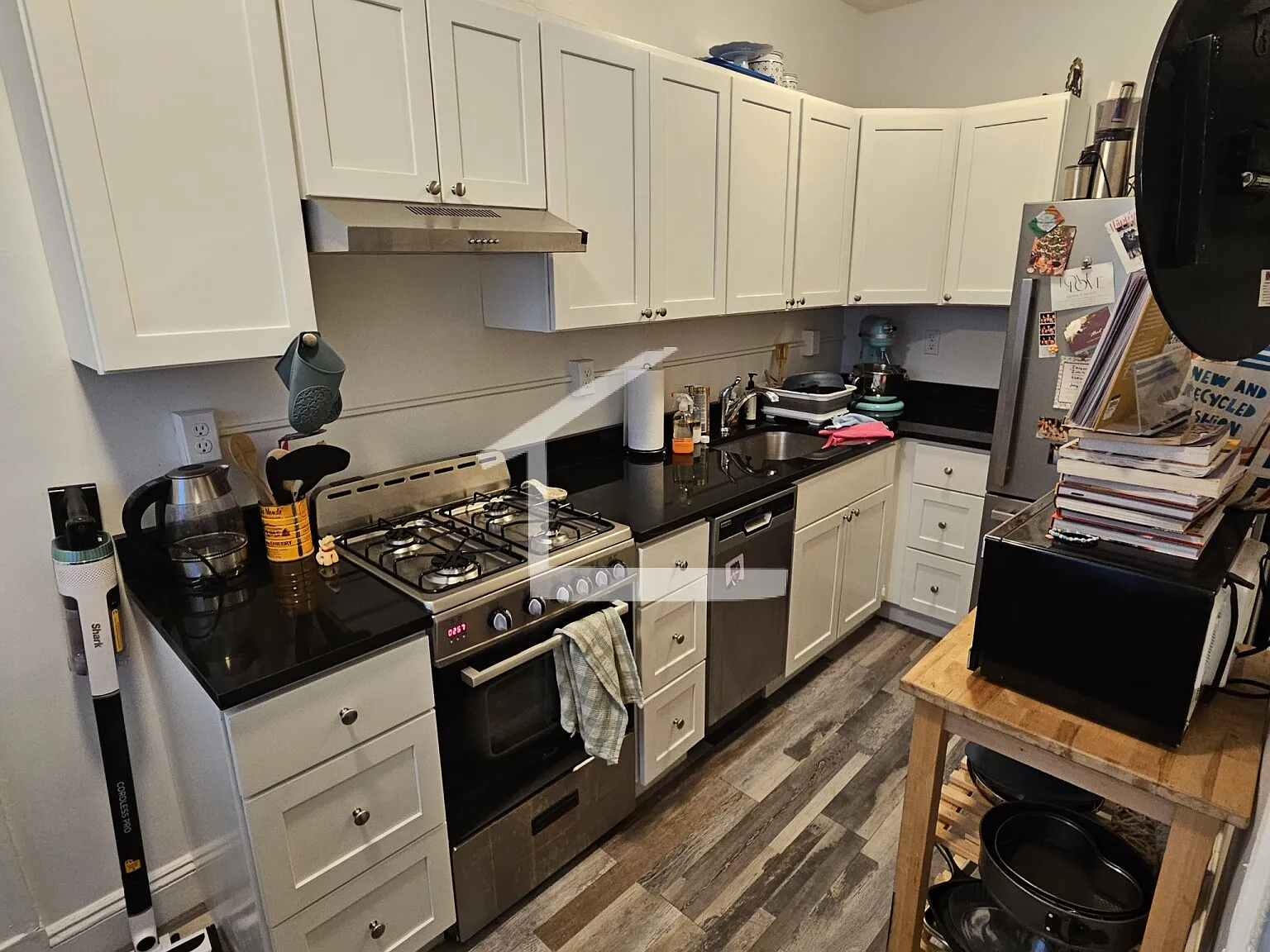 1 bed, 1.0 bath, $2,500 — Photo 1