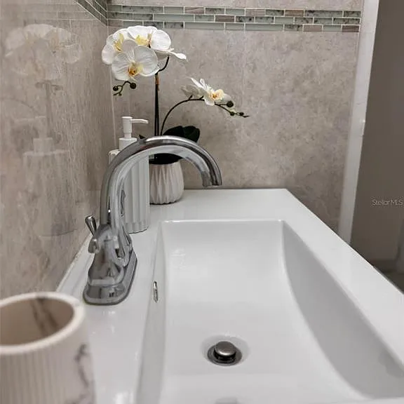 Isla Verde Ave. Cond. El Girasol #303 — Photo 16