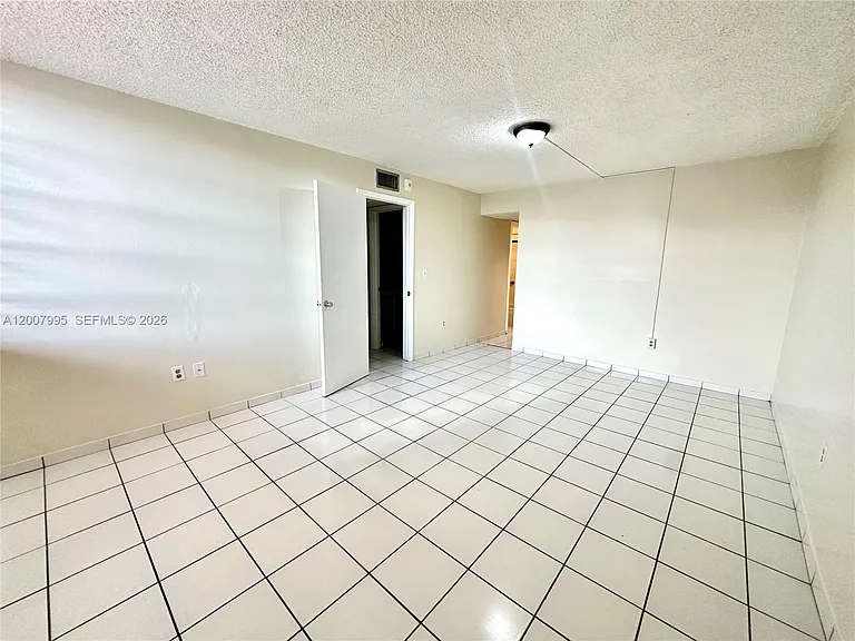 802 NW 87th Ave #315 — Photo 6