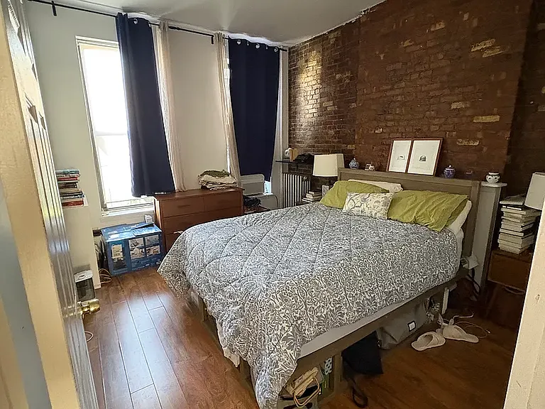 42 Henry St #3 — Photo 7