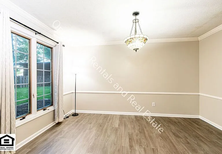 9324 Saratoga Rd — Photo 11