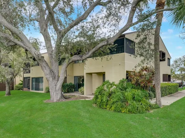 710 N Village Dr N APT 101B, Saint Petersburg, FL 33716