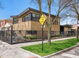 5240 N Washtenaw Ave, Chicago, IL 60625