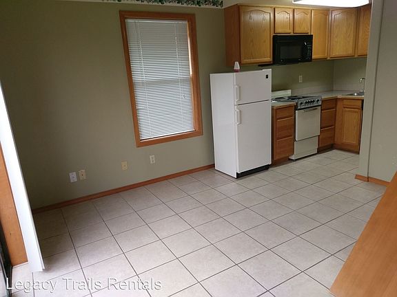3rd image of 513 S Beech St APT B