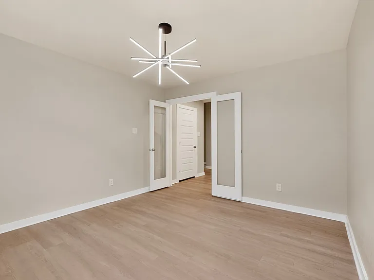 7619 Toledo Bnd — Photo 25