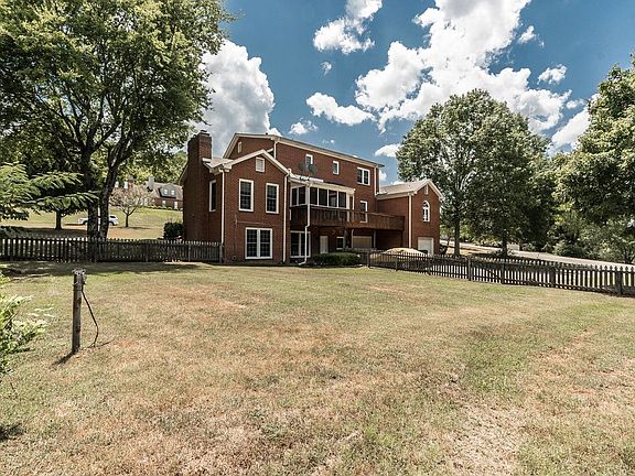 4th image of 5717 Templegate Dr