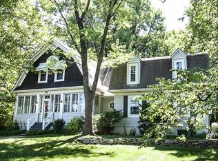 8 Armin Ln, Saint Louis, MO 63119