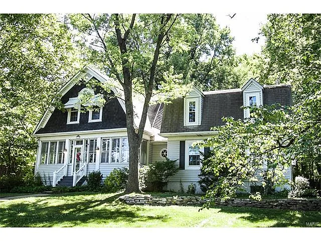 8 Armin Ln photo 1