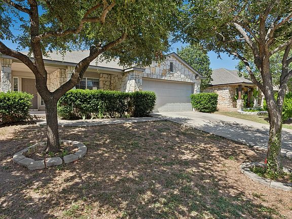 2nd image of 305 Verano Dr