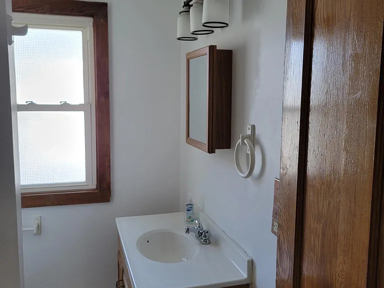 87 McNaughton St — Photo 13