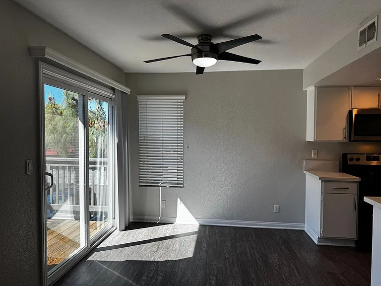 Corona Pointe Resort — Photo 141