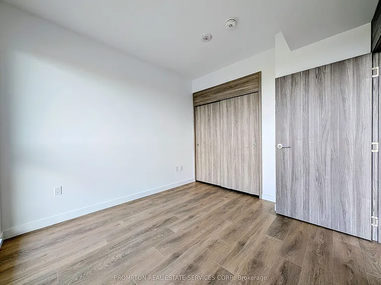 75 Billes Hts #1503 — Photo 11