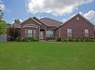 4001 SW Hawthorne Pl, Bentonville, AR 72713