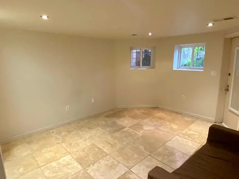 1445 Clifton St NW #3 — Photo 15