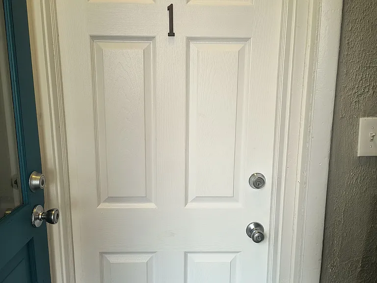 904 Walnut St #1 — Photo 2