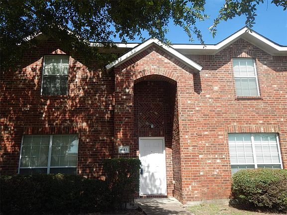 2nd image of 841 Clear Creek Dr