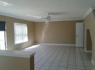 2115 Farmsville Dr, San Antonio, TX 78245