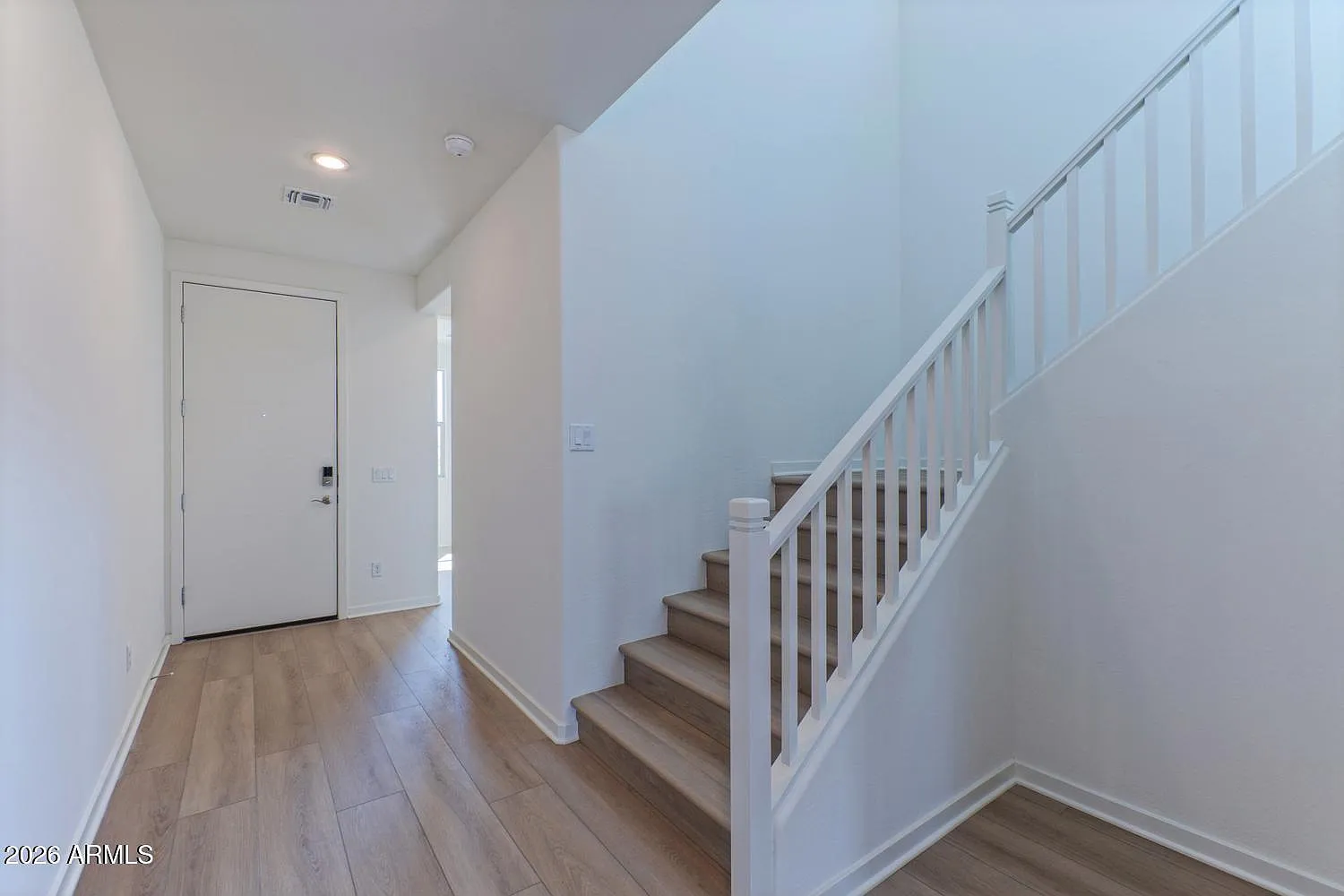 4 bed, 2.5 bath, 2201 sqft, $3,900 — Photo 2