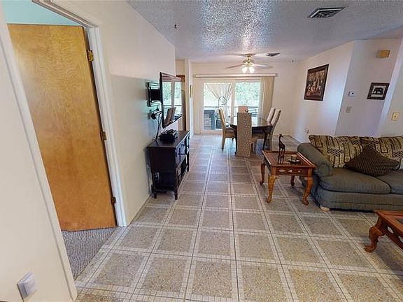 4th image of 7067 Natalie St