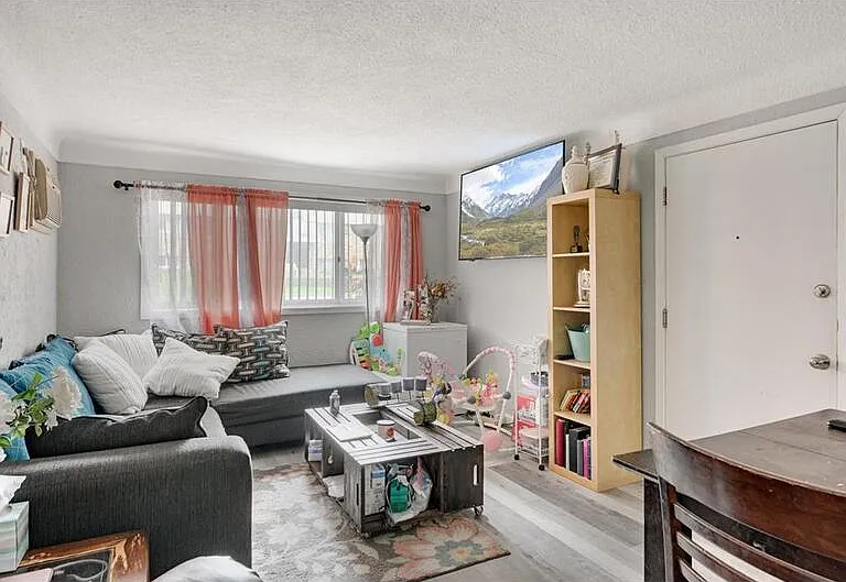 1659 10th Ave #2 — Photo 9
