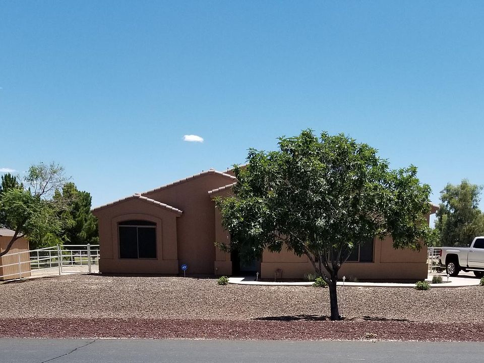 This is the front view off of lane Avenue