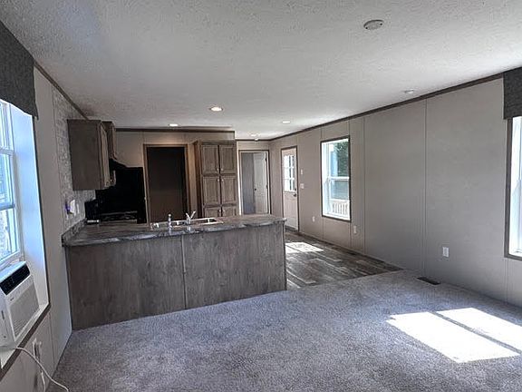 4th image of 15 Brooke Avenue