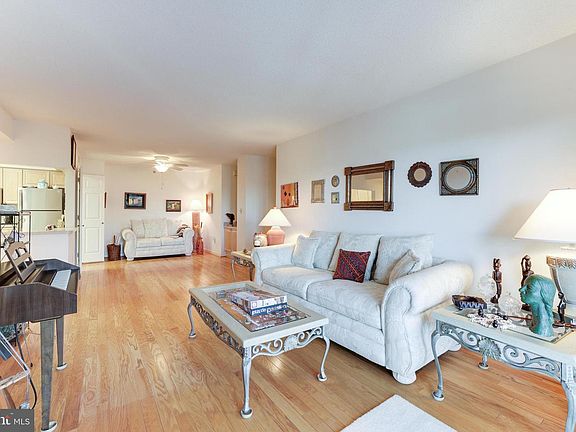 4th image of 19385 Cypress Ridge Ter Unit 208