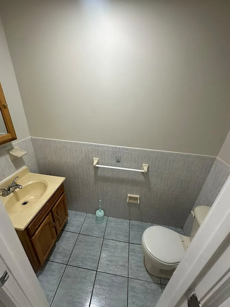 3 bed, 1.5 bath, $2,195 — Photo 4