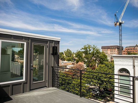 2nd image of 4138 Herschel Ave #104